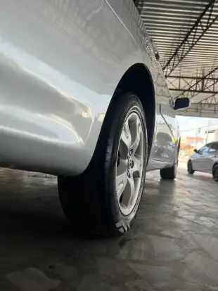 TOYOTA-COROLLA-2010