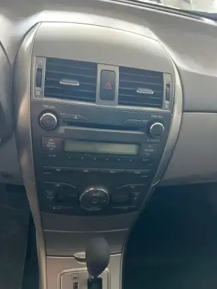 TOYOTA-COROLLA-2010