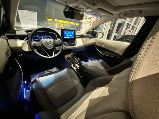 TOYOTA-COROLLA-2024