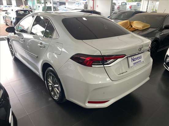 TOYOTA-COROLLA-2024