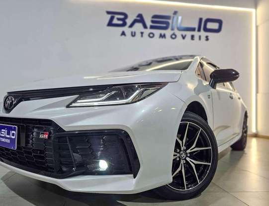 TOYOTA-COROLLA-2025