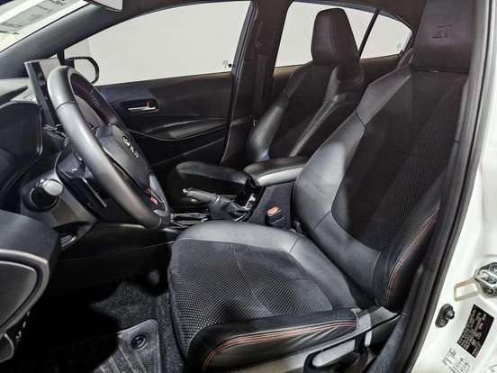 TOYOTA-COROLLA-2025