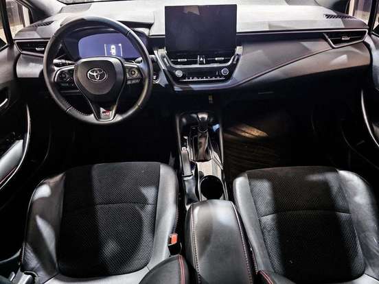 TOYOTA-COROLLA-2025