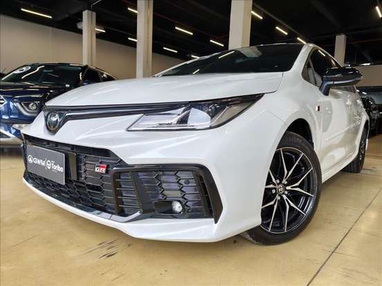 TOYOTA-COROLLA-2024
