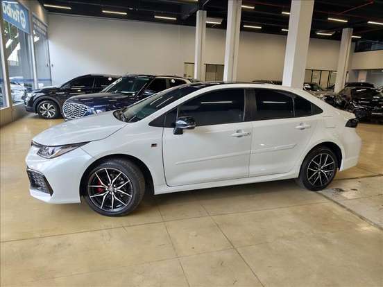 TOYOTA-COROLLA-2024