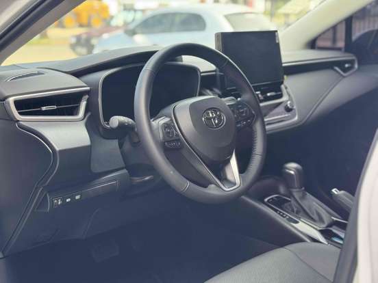 TOYOTA-COROLLA-2025