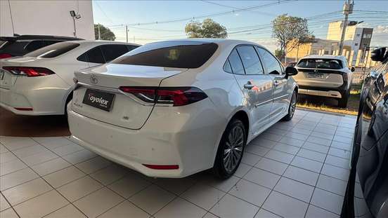 TOYOTA-COROLLA-2024