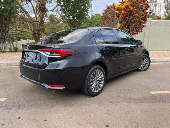 TOYOTA-COROLLA-2024