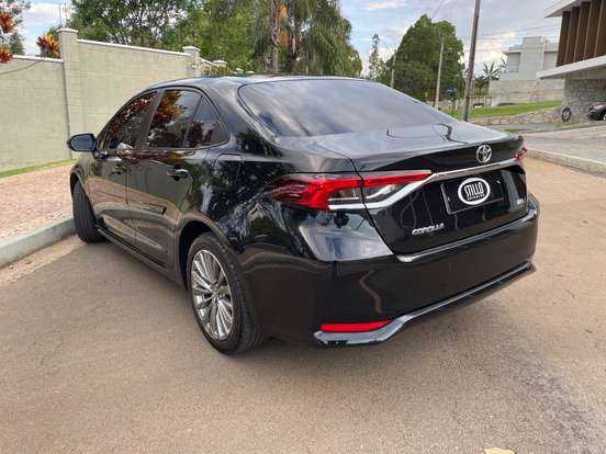 TOYOTA-COROLLA-2024