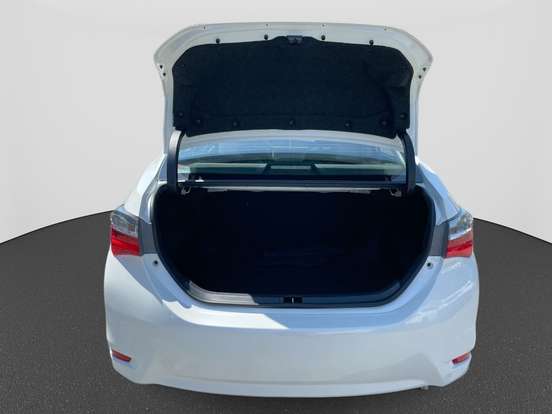 TOYOTA-COROLLA-2018