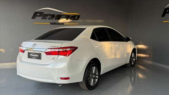 TOYOTA-COROLLA-2015
