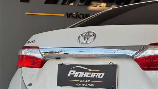 TOYOTA-COROLLA-2015