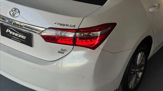TOYOTA-COROLLA-2015