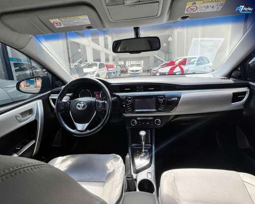 TOYOTA-COROLLA-2015