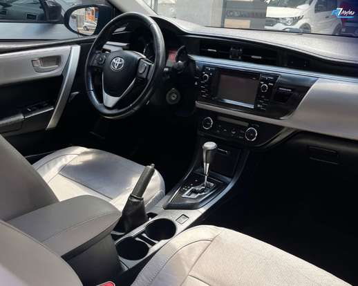TOYOTA-COROLLA-2015