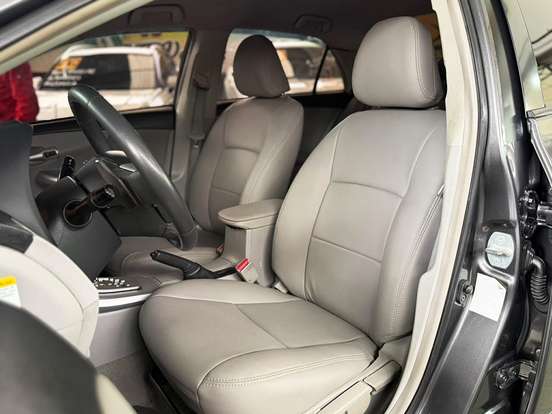 TOYOTA-COROLLA-2011