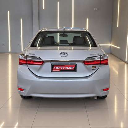 TOYOTA-COROLLA-2018
