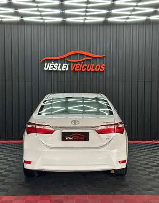 TOYOTA-COROLLA-2018
