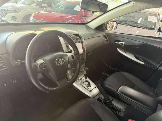 TOYOTA-COROLLA-2013