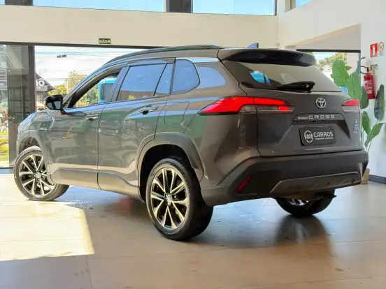 TOYOTA-COROLLA CROSS-2023