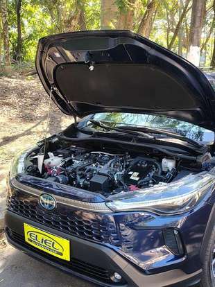 TOYOTA-COROLLA CROSS-2024