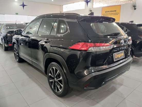 TOYOTA-COROLLA CROSS-2024