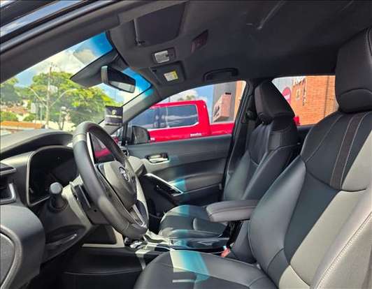 TOYOTA-COROLLA CROSS-2024