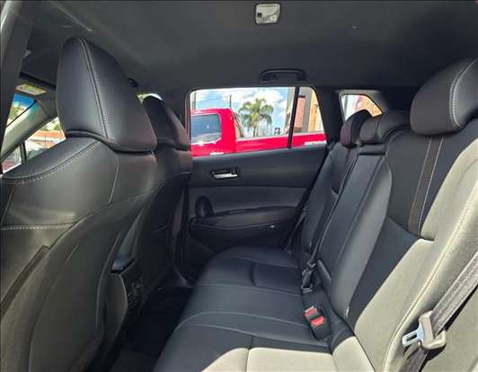 TOYOTA-COROLLA CROSS-2024