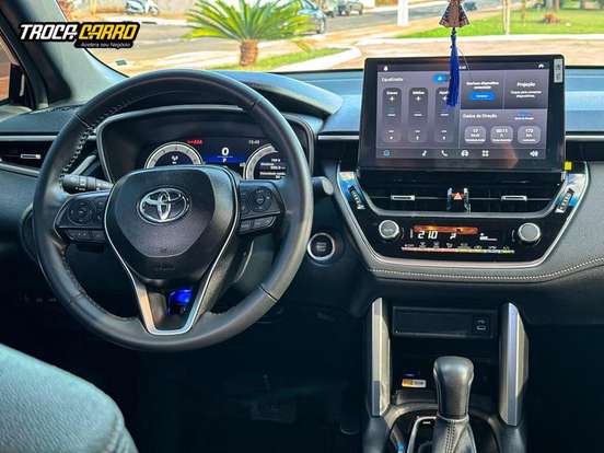 TOYOTA-COROLLA CROSS-2025