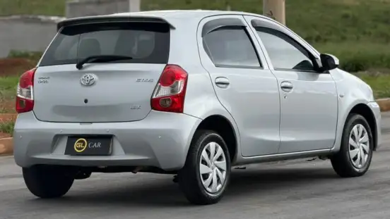 TOYOTA-ETIOS-2016