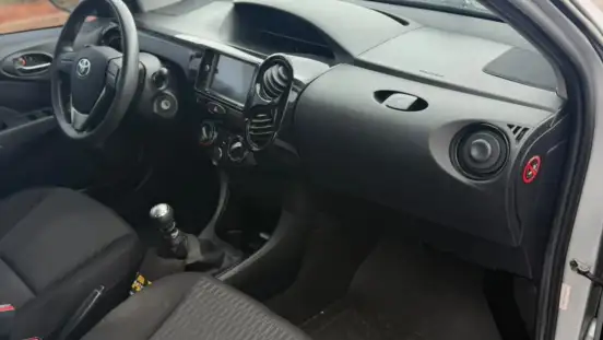 TOYOTA-ETIOS-2016