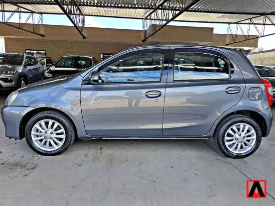 TOYOTA-ETIOS-1.5 XLS 16V FLEX 4P MANUAL TOYOTA-ETIOS-2015