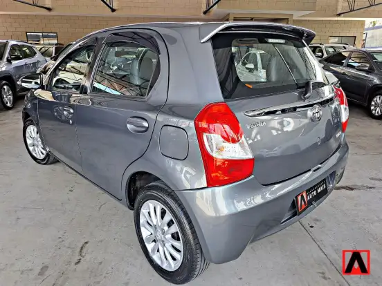TOYOTA-ETIOS-1.5 XLS 16V FLEX 4P MANUAL TOYOTA-ETIOS-2015