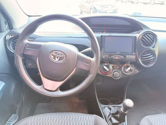 TOYOTA-ETIOS-2016