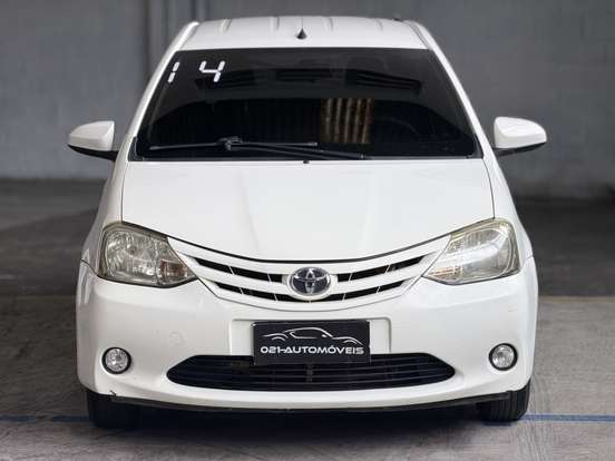 TOYOTA-ETIOS-1.3 X 16V FLEX 4P MANUAL TOYOTA-ETIOS-2013