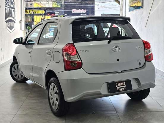 TOYOTA-ETIOS-2017