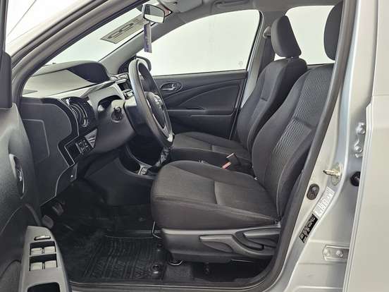 TOYOTA-ETIOS-1.3 X 16V FLEX 4P MANUAL TOYOTA-ETIOS-2017
