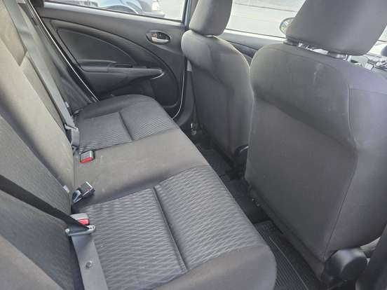 TOYOTA-ETIOS-2018