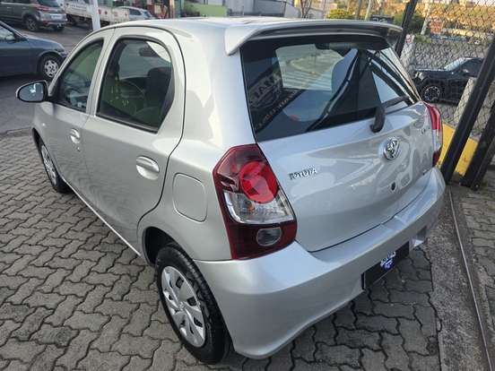 TOYOTA-ETIOS-2018
