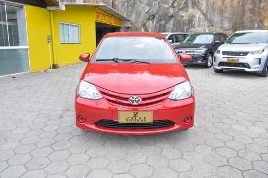 TOYOTA-ETIOS-2014