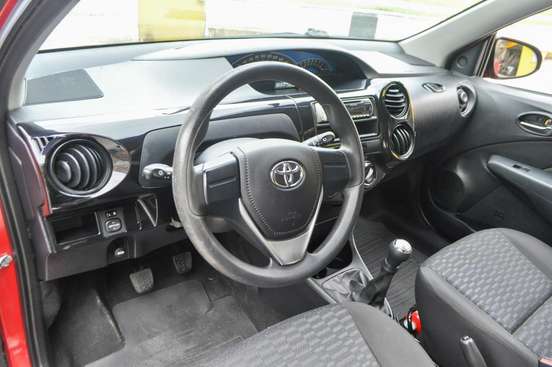 TOYOTA-ETIOS-2014
