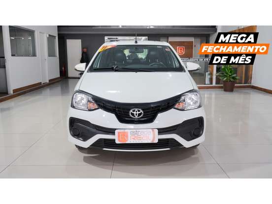 TOYOTA-ETIOS-1.5 X PLUS 16V FLEX 4P AUTOMÁTICO TOYOTA-ETIOS-2018