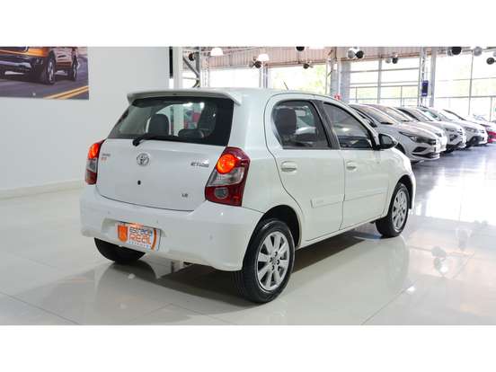TOYOTA-ETIOS-1.5 X PLUS 16V FLEX 4P AUTOMÁTICO TOYOTA-ETIOS-2018