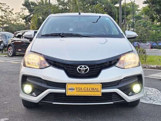 TOYOTA-ETIOS-2018
