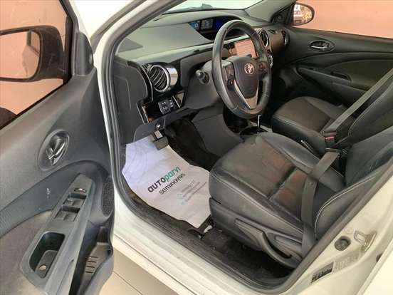 TOYOTA-ETIOS-1.5 XLS 16V FLEX 4P AUTOMÁTICO TOYOTA-ETIOS-2017
