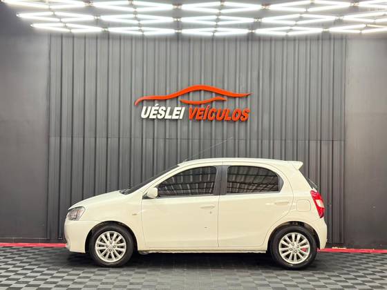 TOYOTA ETIOS 1.5 XLS 16V FLEX 4P MANUAL