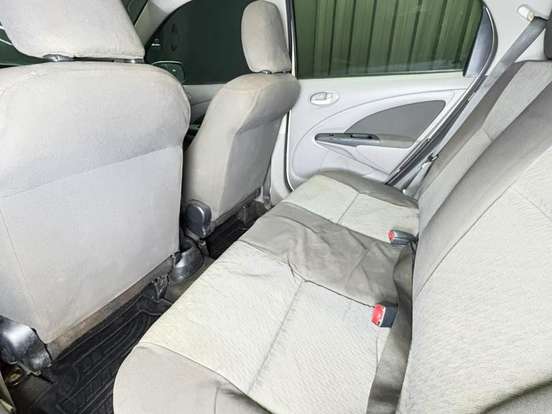 TOYOTA-ETIOS-1.5 XLS 16V FLEX 4P MANUAL TOYOTA-ETIOS-2013