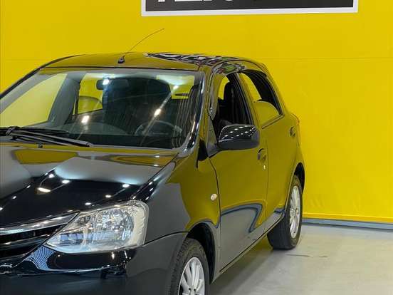 TOYOTA-ETIOS-1.5 XLS 16V FLEX 4P MANUAL TOYOTA-ETIOS-2012