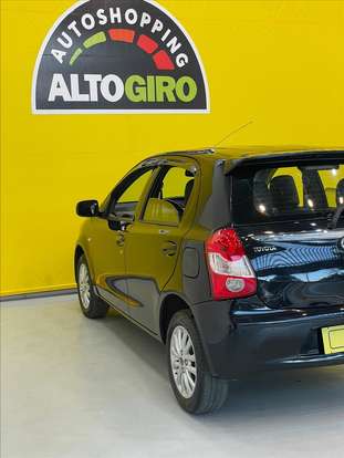 TOYOTA-ETIOS-2012