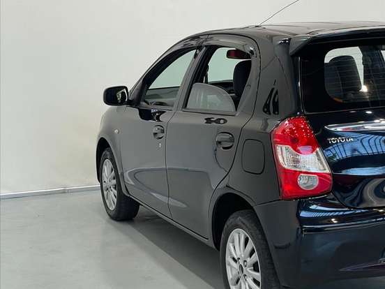 TOYOTA-ETIOS-1.5 XLS 16V FLEX 4P MANUAL TOYOTA-ETIOS-2012
